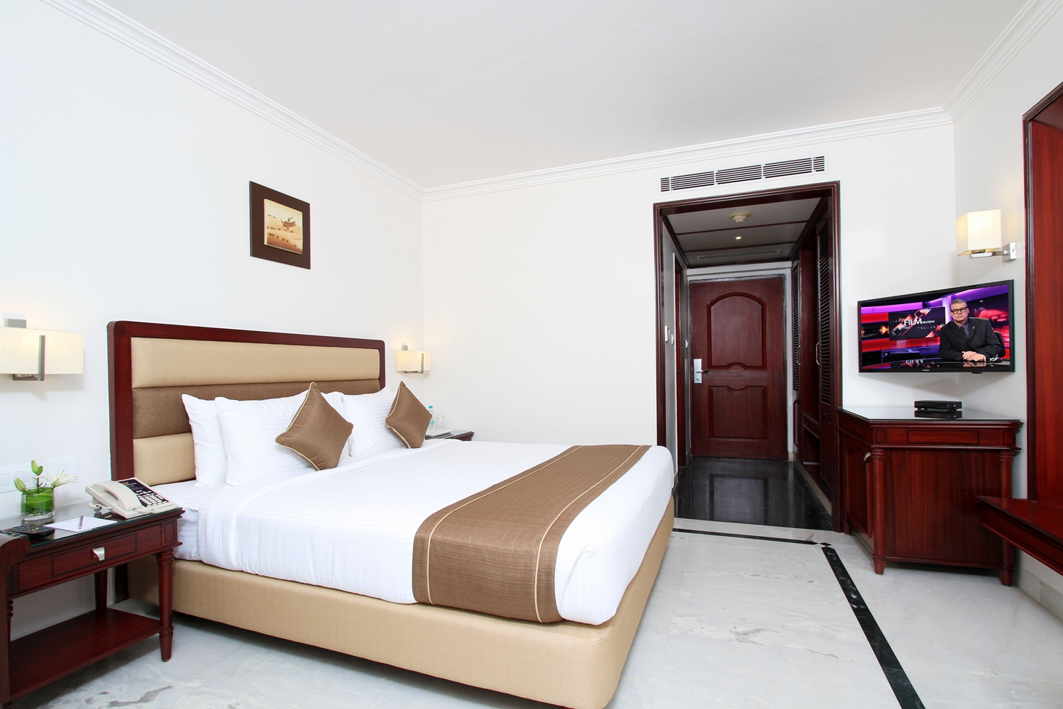 The Rialto Hotel — Banquet Hall in Gandhi Nagar, Bangalore (on-site parking, in-house decoration, outside catering allowed, bar service available) — photo 2