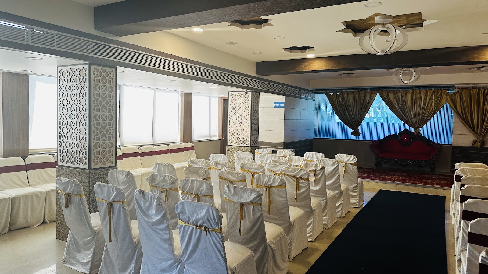 Adyar Anand Bhavan - A2B — Banquet Hall in Ramamurthy Nagar, Bangalore (on-site parking, in-house decoration, outside catering allowed, DJ permitted) — photo 3