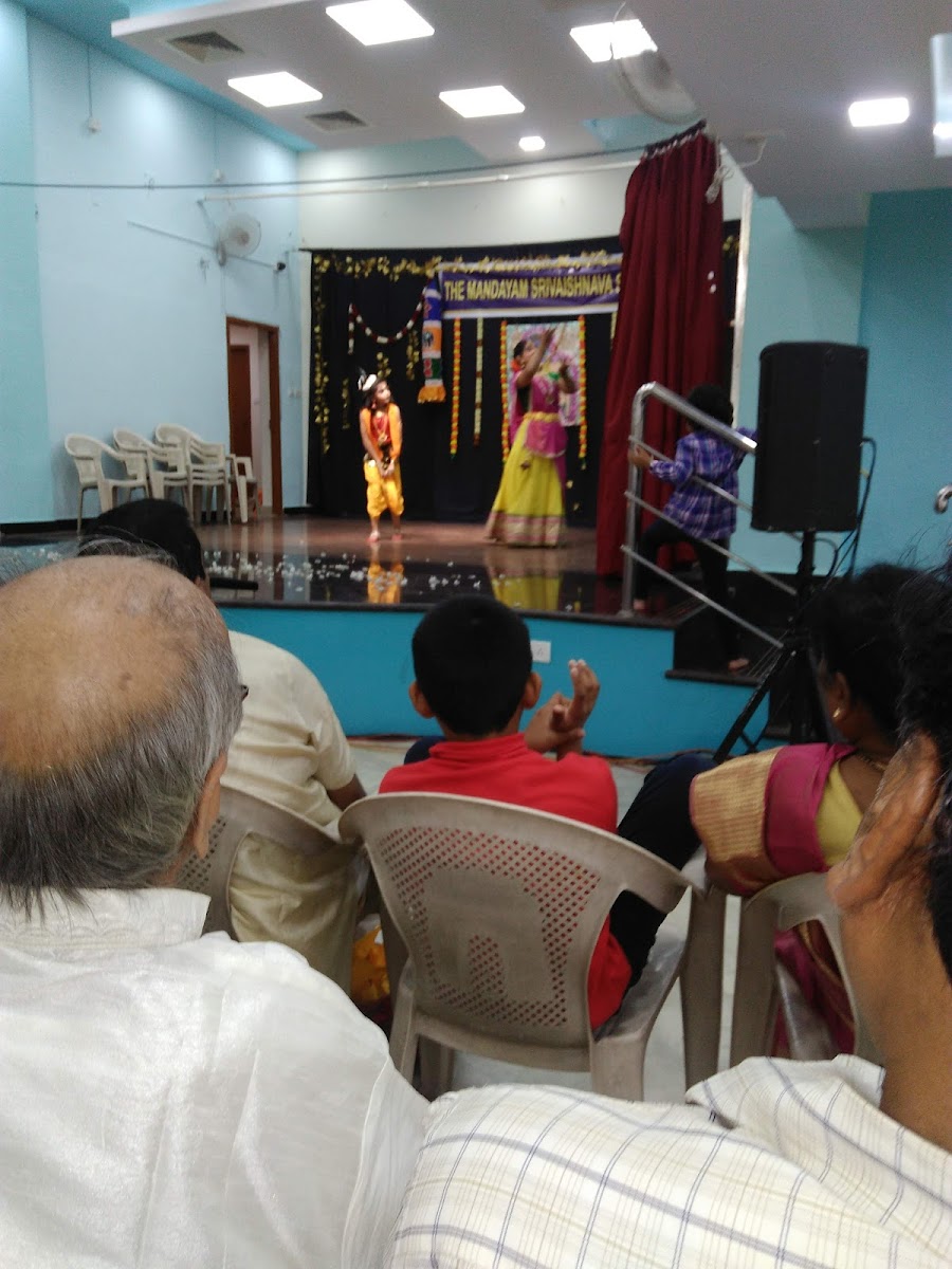 Ramanuja Samskruthi Bhavana — Banquet Hall in Malleswaram, Bangalore (on-site parking, in-house decoration, bar service available, 200–300 guest capacity) — photo 3