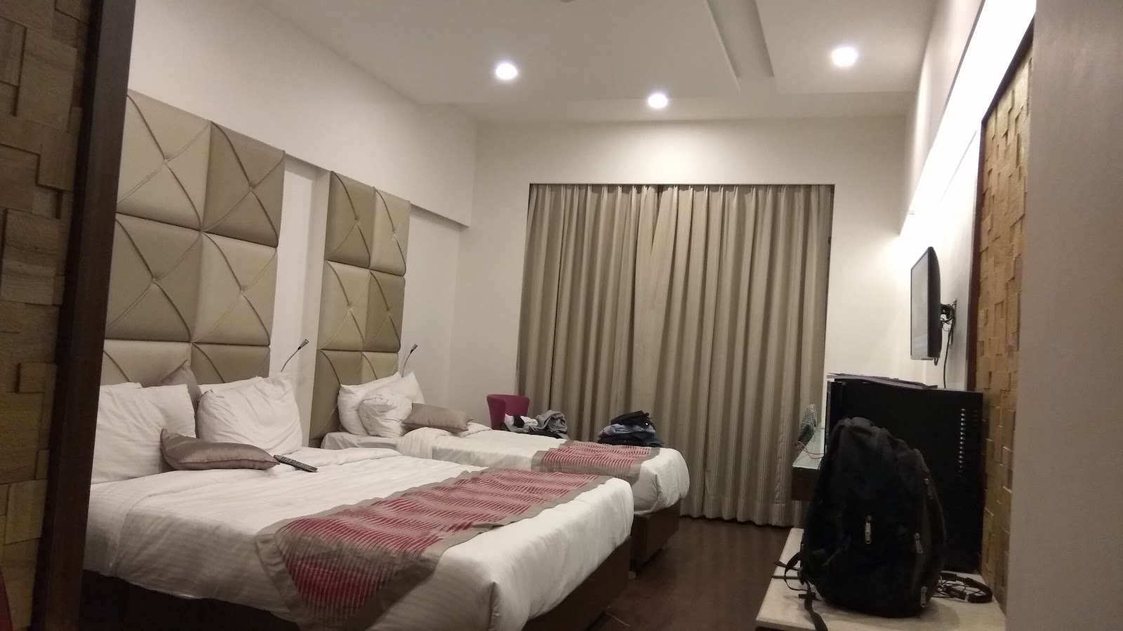 Hotel The Palladium — Banquet Hall in Gandhi Nagar, Bangalore (on-site parking, in-house decoration, outside catering allowed, bar service available) — photo 2