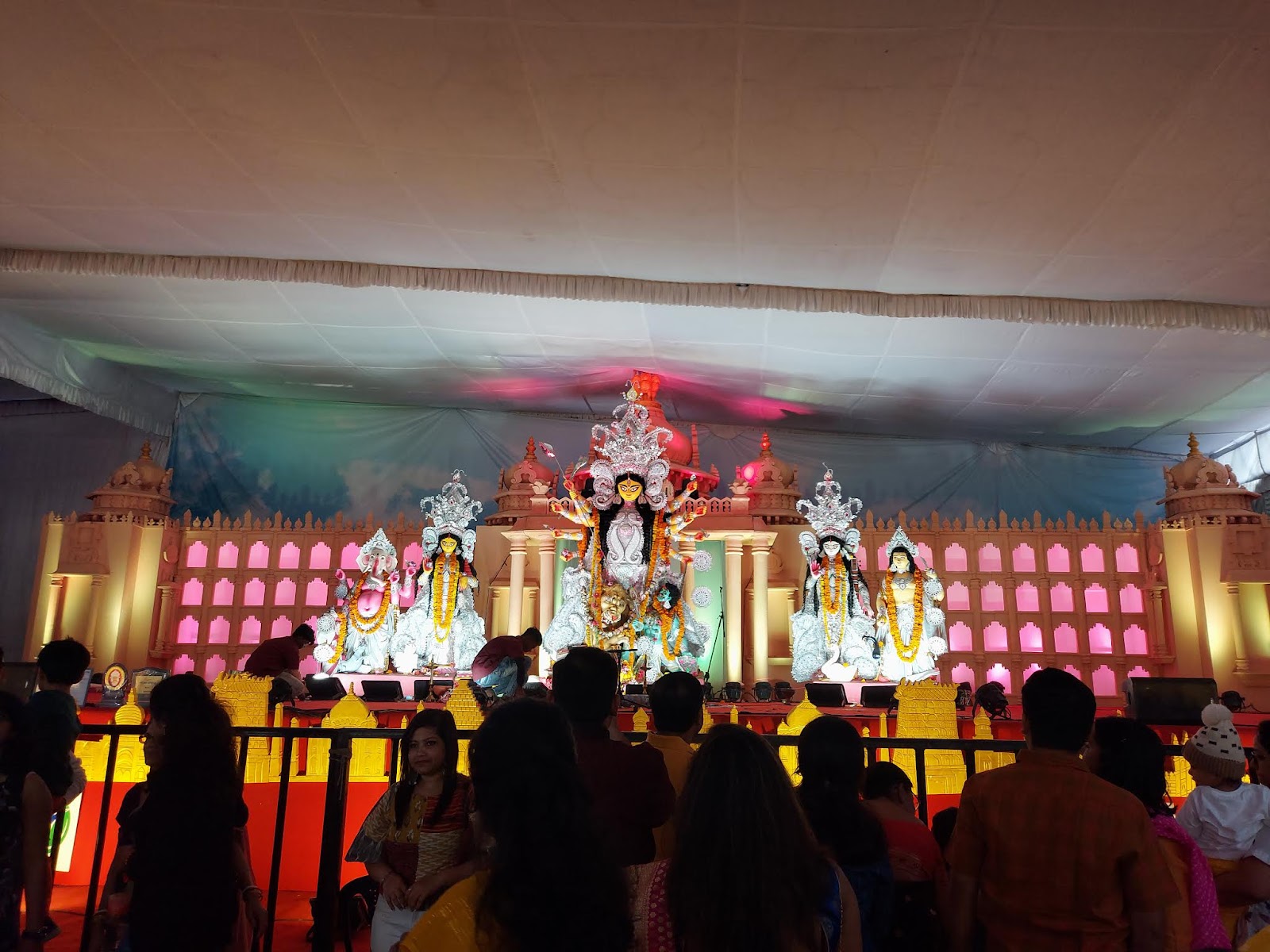 IvyRossa 4 Seasons Hotel and Resort — Resort in Sarjapur Road, Bangalore (on-site parking, in-house decoration, bar service available, 1000–1500 guest capacity)