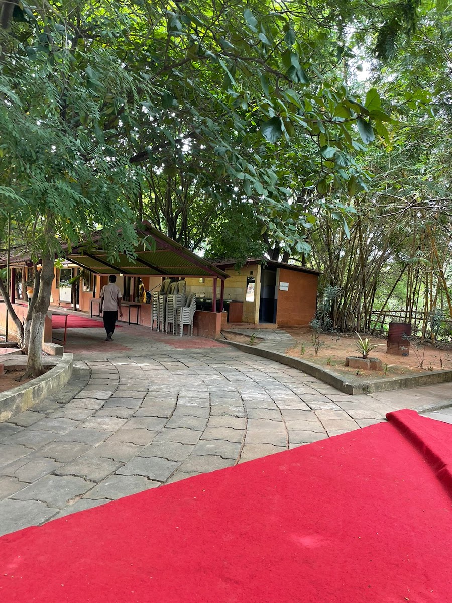 IvyRossa 4 Seasons Hotel and Resort — Resort in Sarjapur Road, Bangalore (on-site parking, in-house decoration, bar service available, 1000–1500 guest capacity) — photo 3