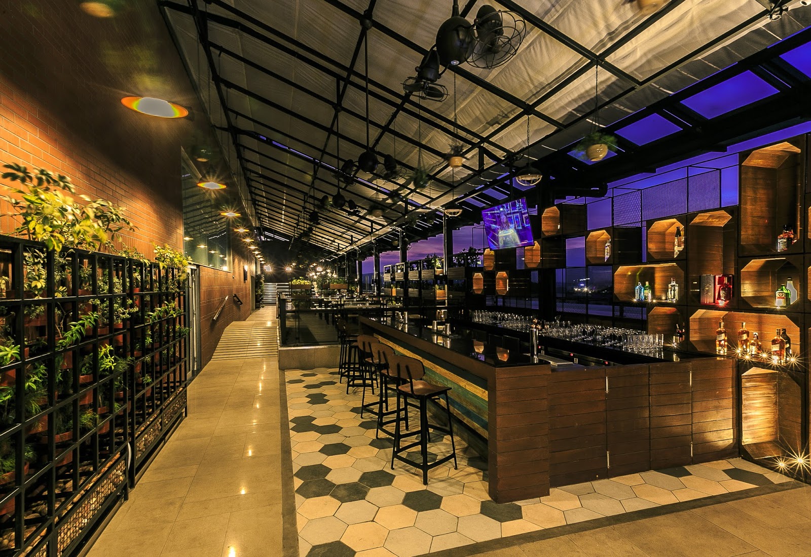 Hydeout Bar and Lounge — Pub/Bar in Bangalore (on-site parking, in-house decoration, DJ permitted, bar service available)