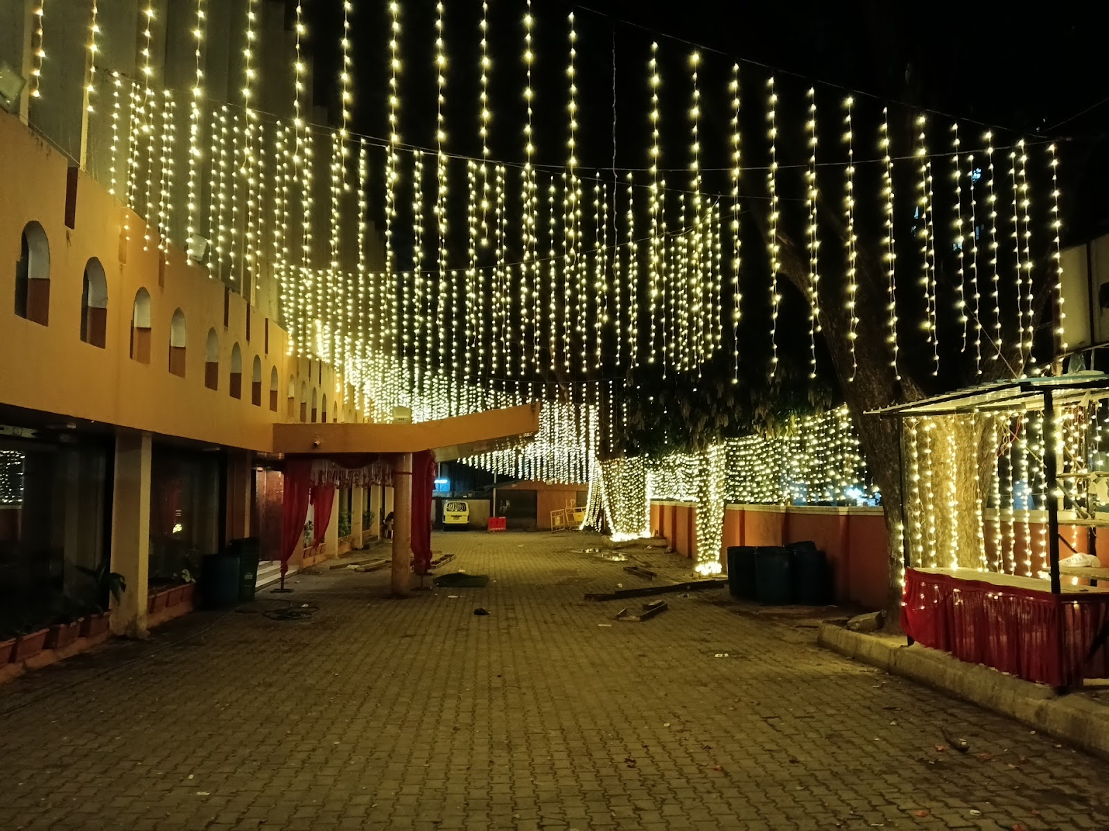 AKP Convention Center — Banquet Hall in Shivajinagar, Bangalore (on-site parking, in-house decoration, DJ permitted, bar service available) — photo 3