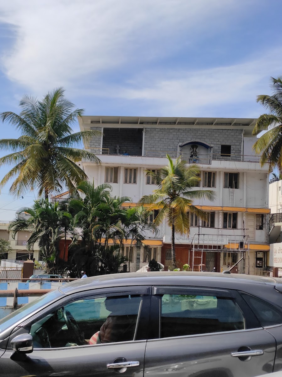 Sree Chowdeshwari Kalyana Mantapa — Banquet Hall in Rajajinagar, Bangalore (on-site parking, in-house decoration, outside catering allowed, DJ permitted)