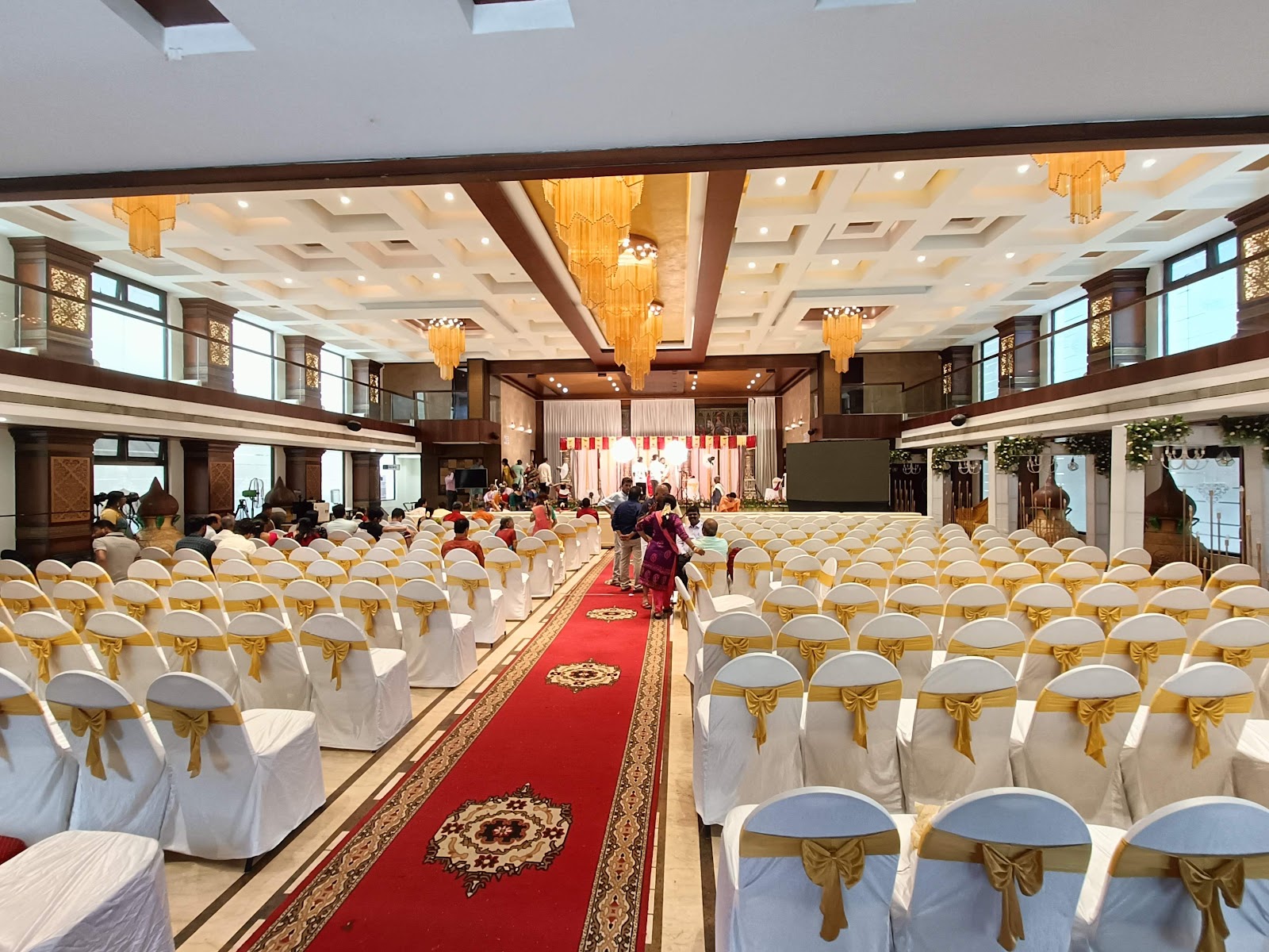 Sapthagiri Palace — Banquet Hall in Rajajinagar, Bangalore (on-site parking, in-house decoration, DJ permitted, bar service available) — photo 2