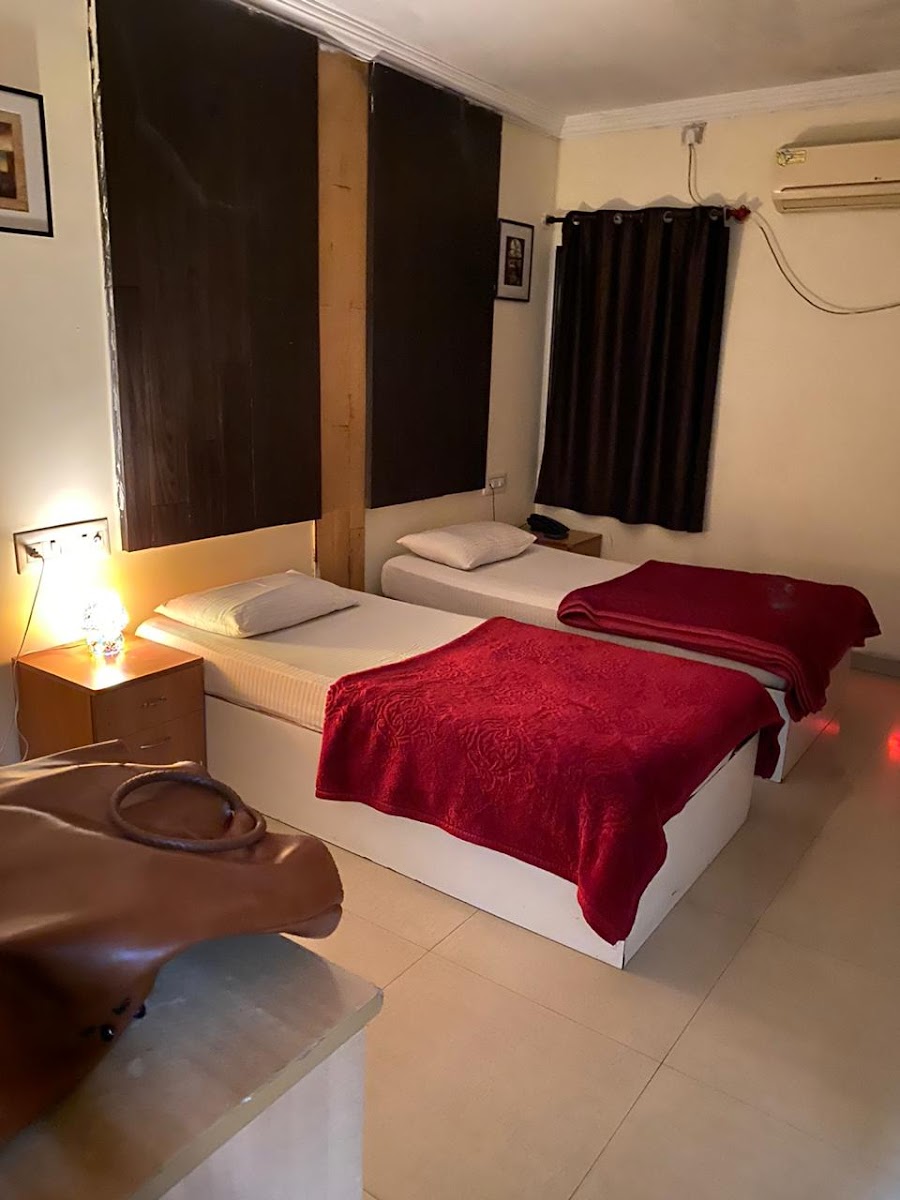 Bhagini Residency · KR Puram — Banquet Hall in KR Puram, Bangalore (on-site parking, in-house decoration, bar service available, 200–300 guest capacity) — photo 3