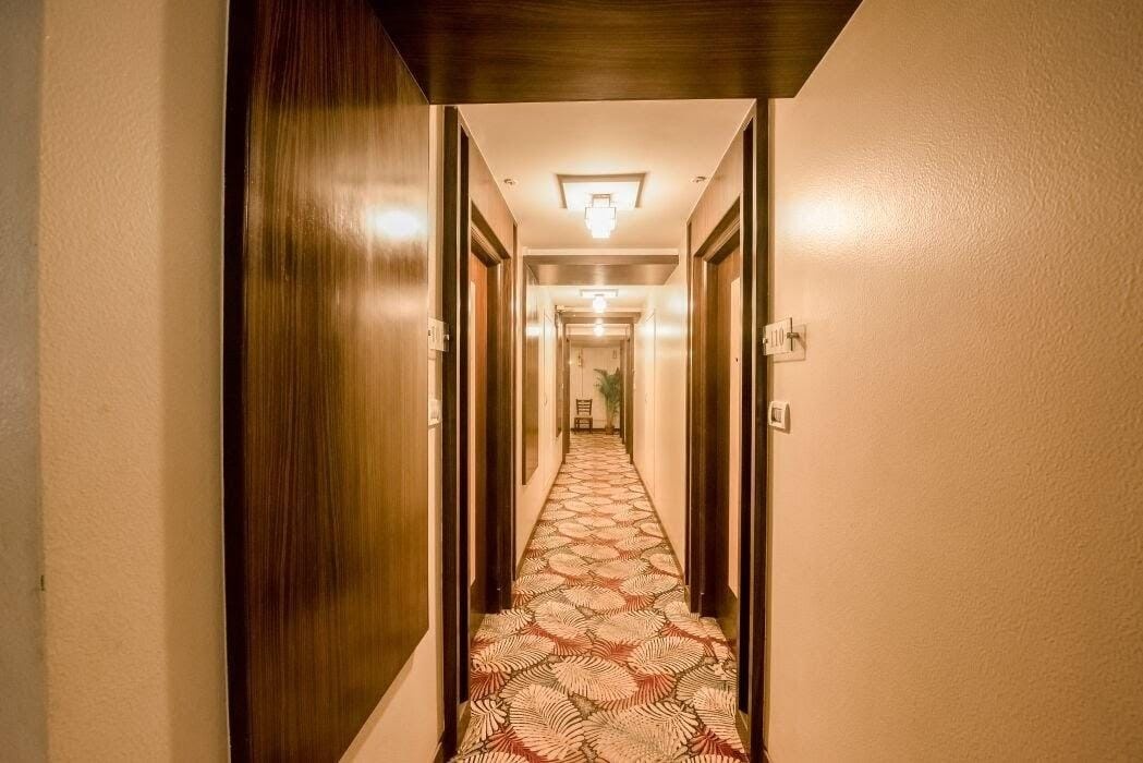 SilicRest Hotel — Banquet Hall in Koramangala, Bangalore (on-site parking, in-house decoration, outside catering allowed, bar service available) — photo 4