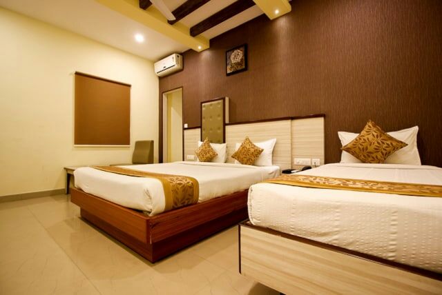 Hotel Kadamba Guestline — Banquet Hall in Kengeri, Bangalore (on-site parking, in-house decoration, outside catering allowed, bar service available) — photo 2