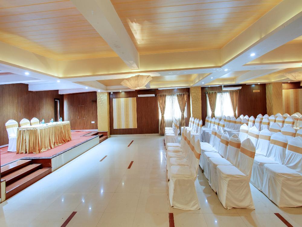 Nandhana Banquet Hall · Rajarajeshwari Nagar — Banquet Hall in Rajarajeshwari Nagar, Bangalore (on-site parking, in-house decoration, outside catering allowed, bar service available) — photo 4