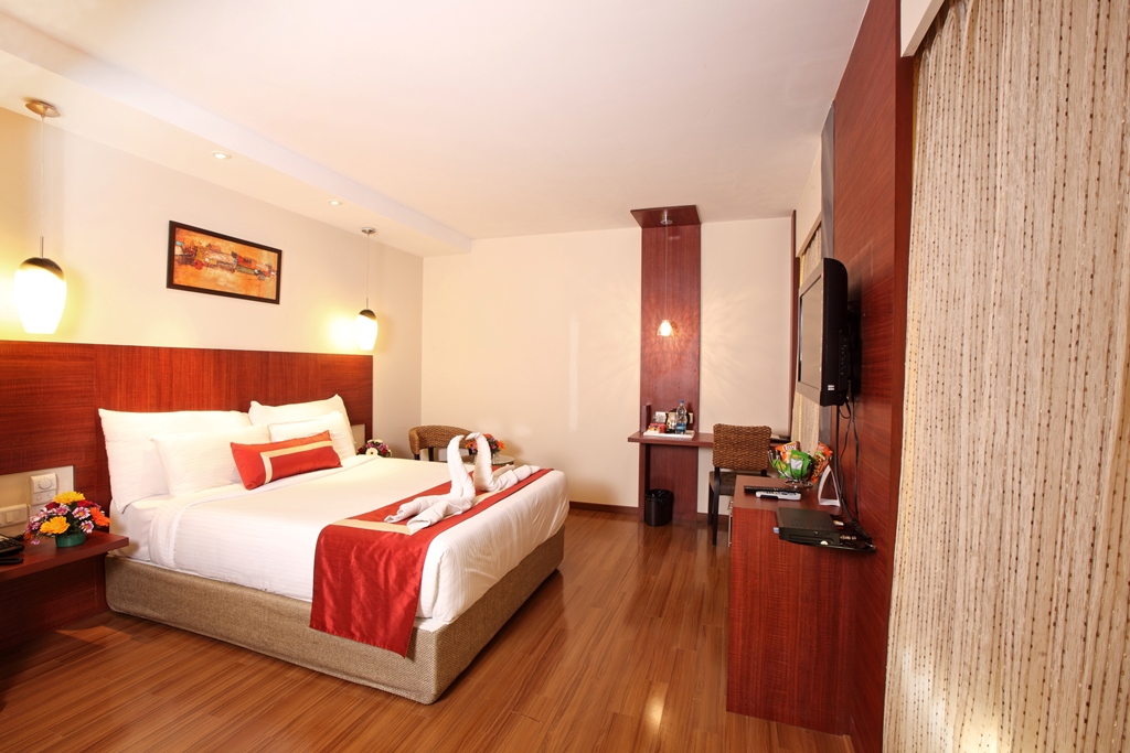 Octave Hotel  & Spa — Banquet Hall in Sarjapur Road, Bangalore (on-site parking, in-house decoration, DJ permitted, bar service available) — photo 2