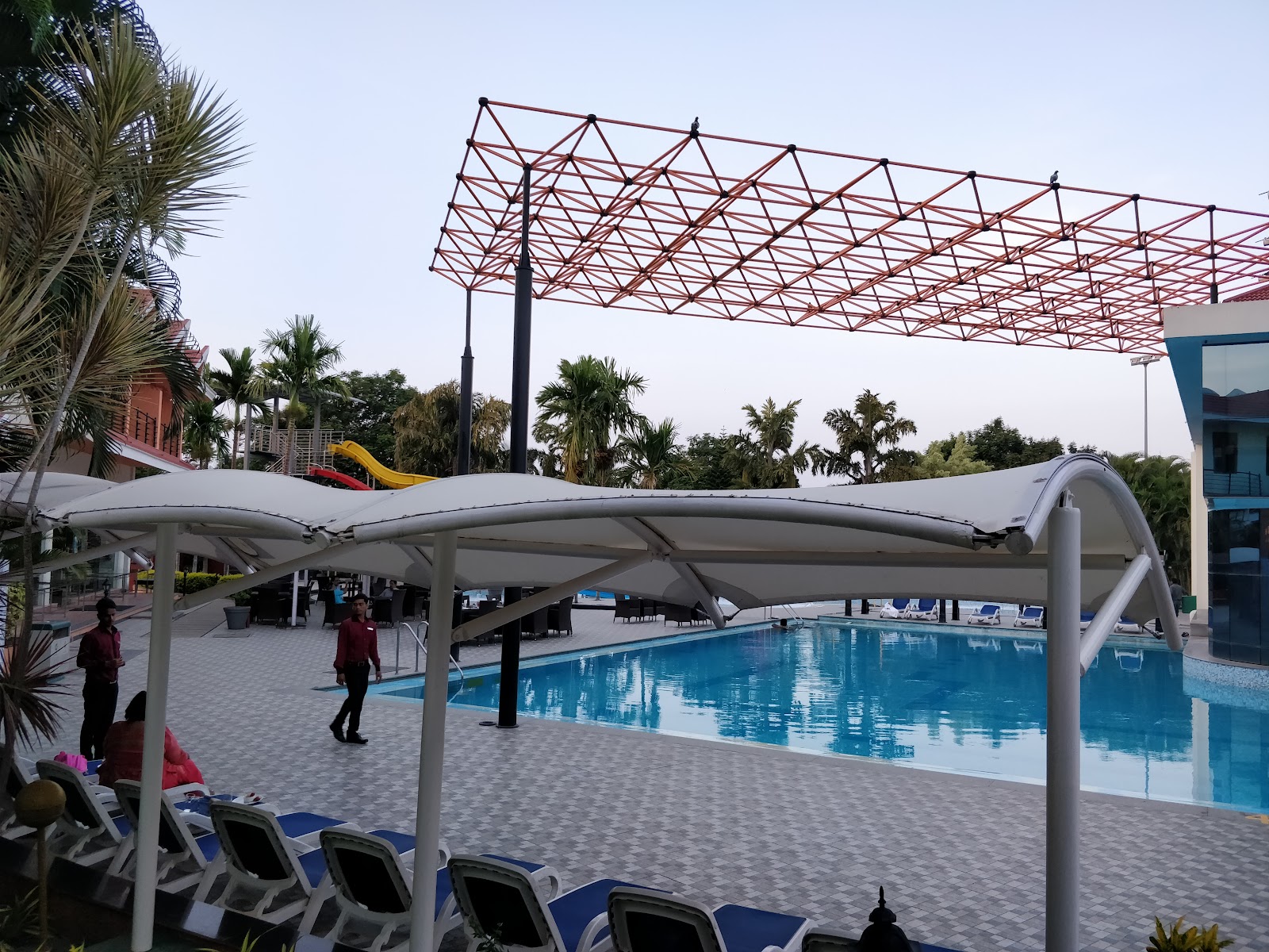 Octave Hotel  & Spa — Banquet Hall in Sarjapur Road, Bangalore (on-site parking, in-house decoration, DJ permitted, bar service available) — photo 3
