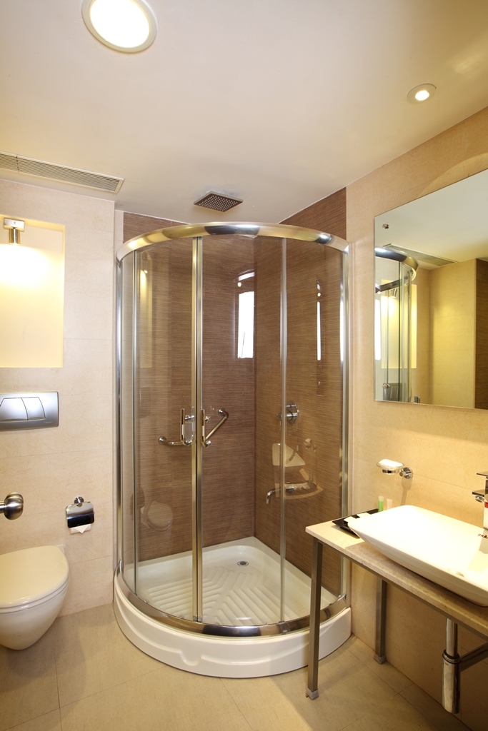 Octave Hotel  & Spa — Banquet Hall in Sarjapur Road, Bangalore (on-site parking, in-house decoration, DJ permitted, bar service available) — photo 4