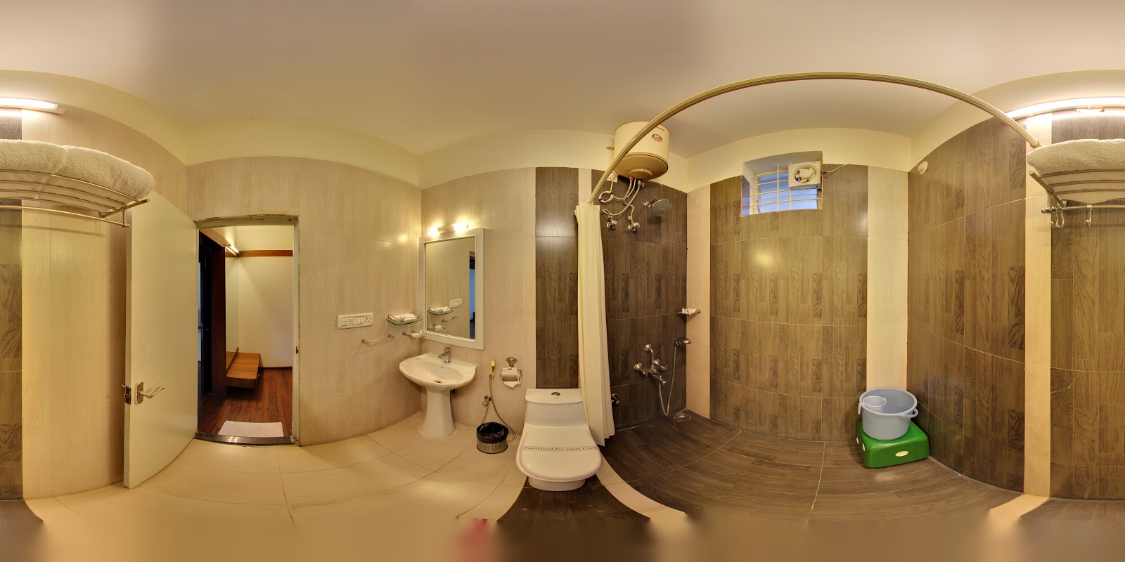 Chairmans Club and Resort — Banquet Hall in Hebbal, Bangalore (on-site parking, in-house decoration, outside catering allowed, bar service available) — photo 4