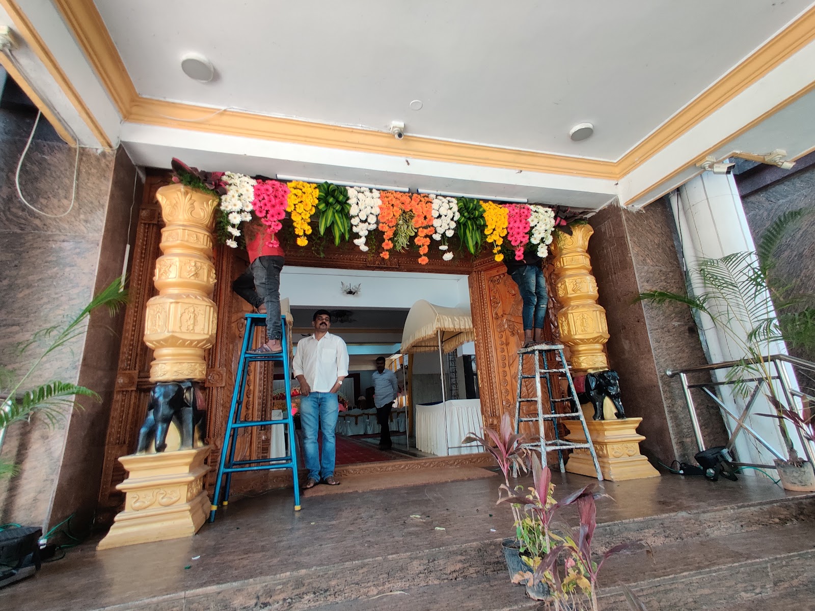 KEB Samudaya Bhavan — Banquet Hall in Rajajinagar, Bangalore (on-site parking, in-house decoration, DJ permitted, bar service available) — photo 4