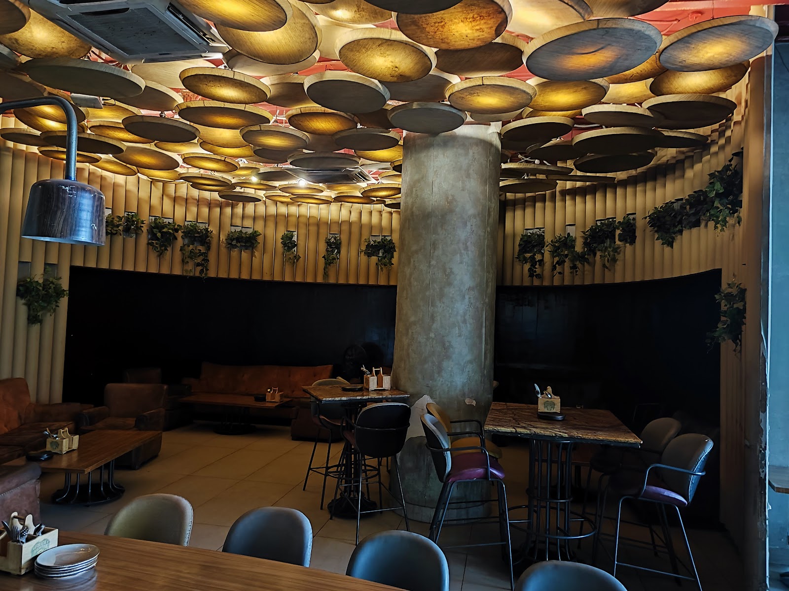 Brew Meister Craft Beer and Kitchen — Banquet Hall in Jayanagar, Bangalore (on-site parking, in-house decoration, DJ permitted, bar service available) — photo 4