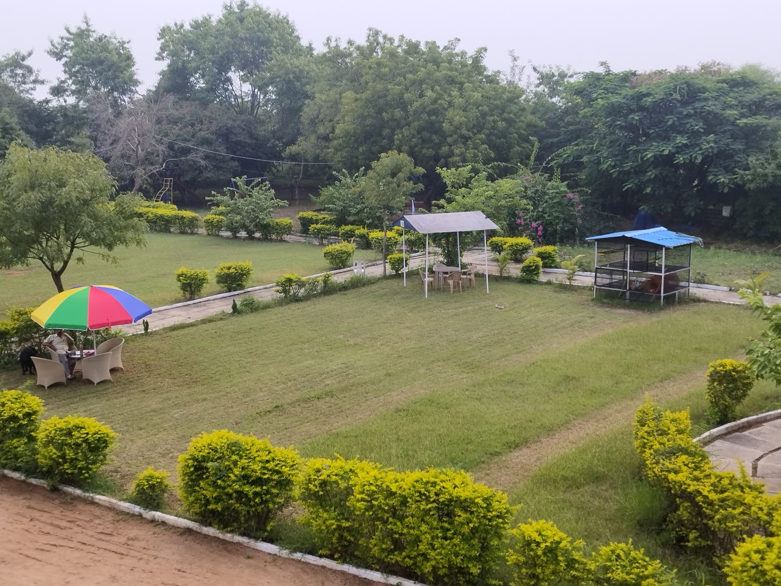 Vishika Resorts — Banquet Hall in Moinabad, Hyderabad (on-site parking, in-house decoration, bar service available, 800–1200 guest capacity) — photo 4