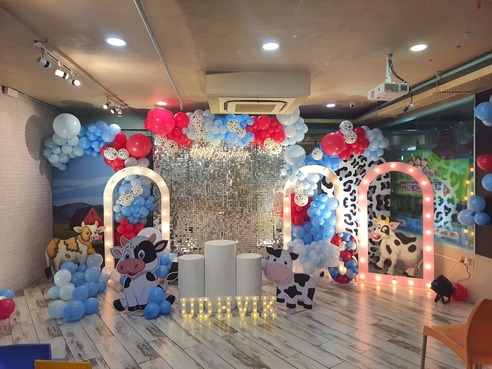 Sim And Sams Party And Playtown — Banquet Hall in Miyapur, Hyderabad (on-site parking, in-house decoration, bar service available, 3.9★ rated) — photo 3