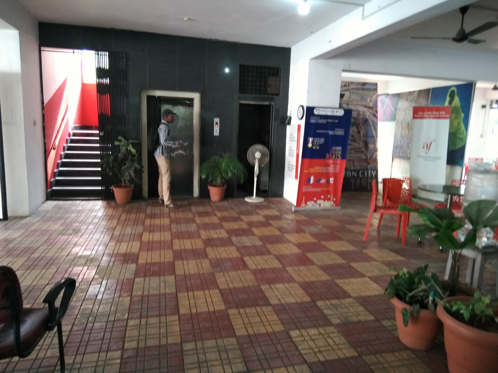 Alliance Francaise Auditorium — Banquet Hall in Banjara Hills, Hyderabad (on-site parking, in-house decoration, bar service available, 4.2★ rated) — photo 3
