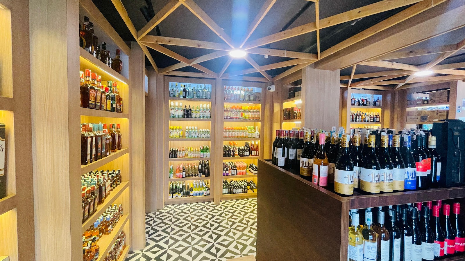 Kharva Restobar — Banquet Hall in Bangalore (on-site parking, in-house decoration, DJ permitted, bar service available)
