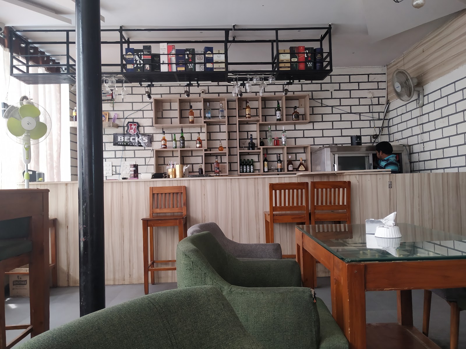 Seacrets Restaurant & Bar — Restaurant in Gandipet, Hyderabad (on-site parking, in-house decoration, DJ permitted, bar service available) — photo 3