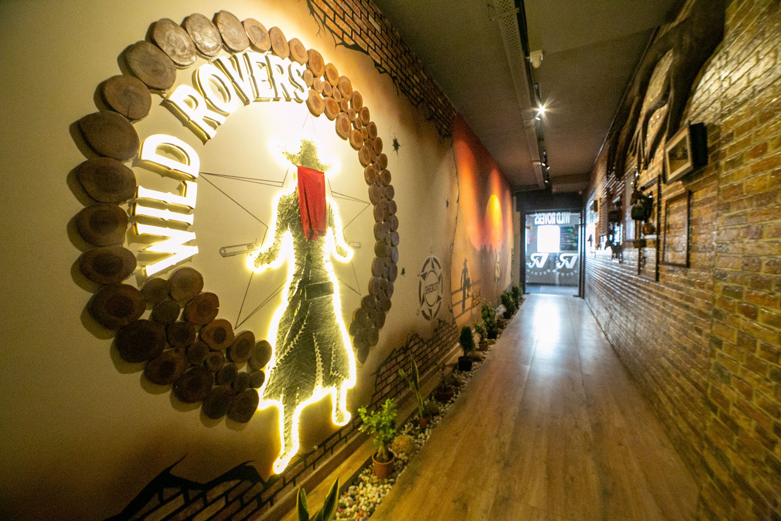 Wild Rovers Sky Bar — Pub/Bar in Gachibowli, Hyderabad (on-site parking, in-house decoration, DJ permitted, bar service available) — photo 3
