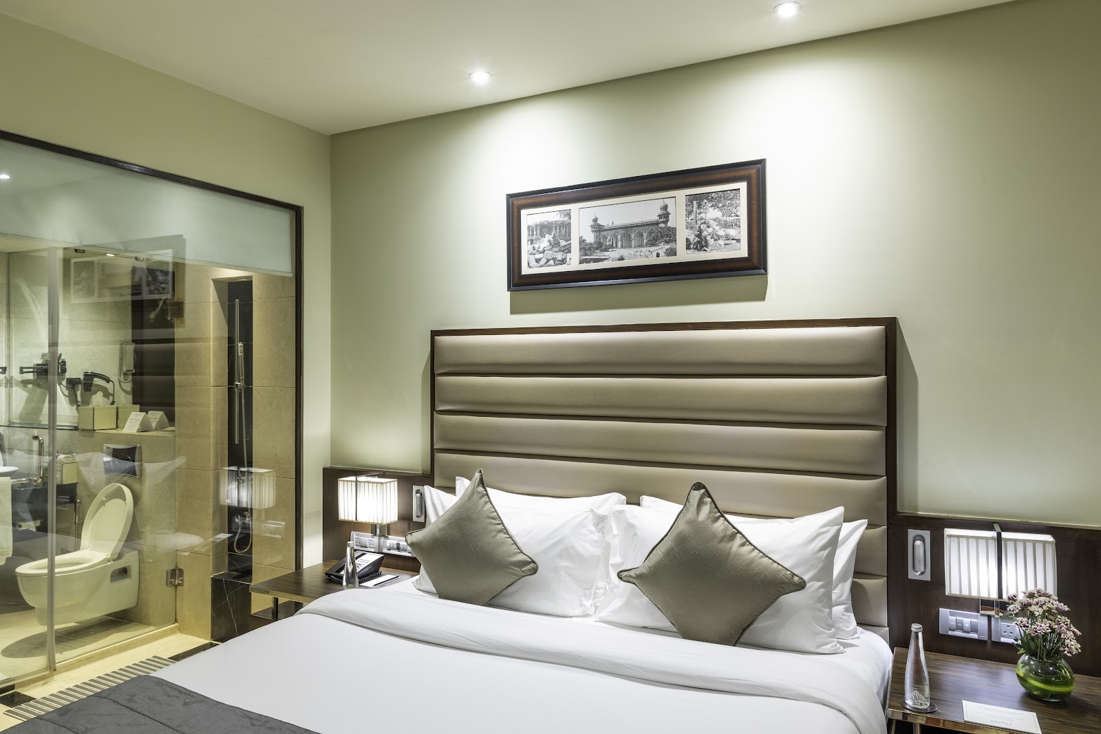 Vivanta Hyderabad — Banquet Hall in Begum Bazar, Hyderabad (on-site parking, in-house decoration, DJ permitted, bar service available) — photo 2