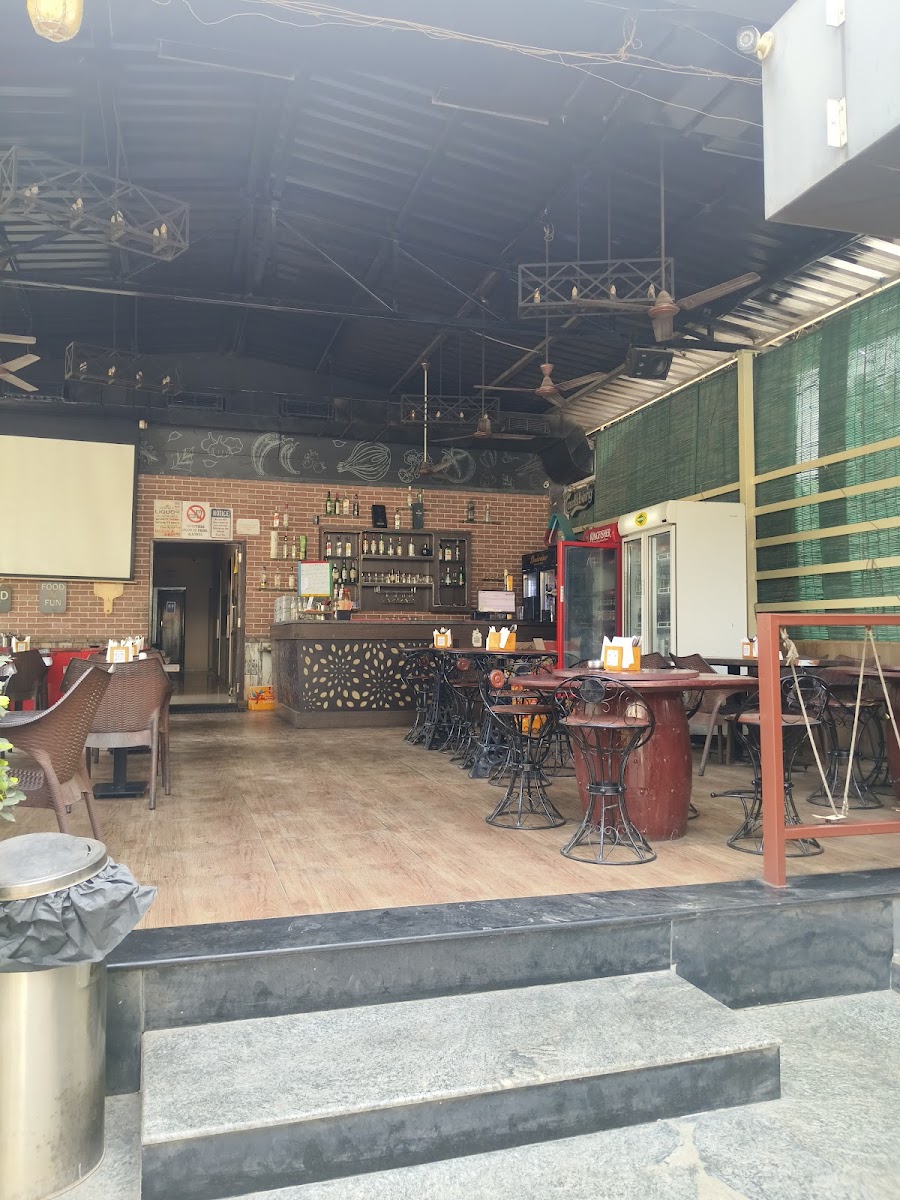 Rang Restaurant & Elite Bar — Restaurant in Nizampet, Hyderabad (on-site parking, in-house decoration, DJ permitted, bar service available) — photo 3