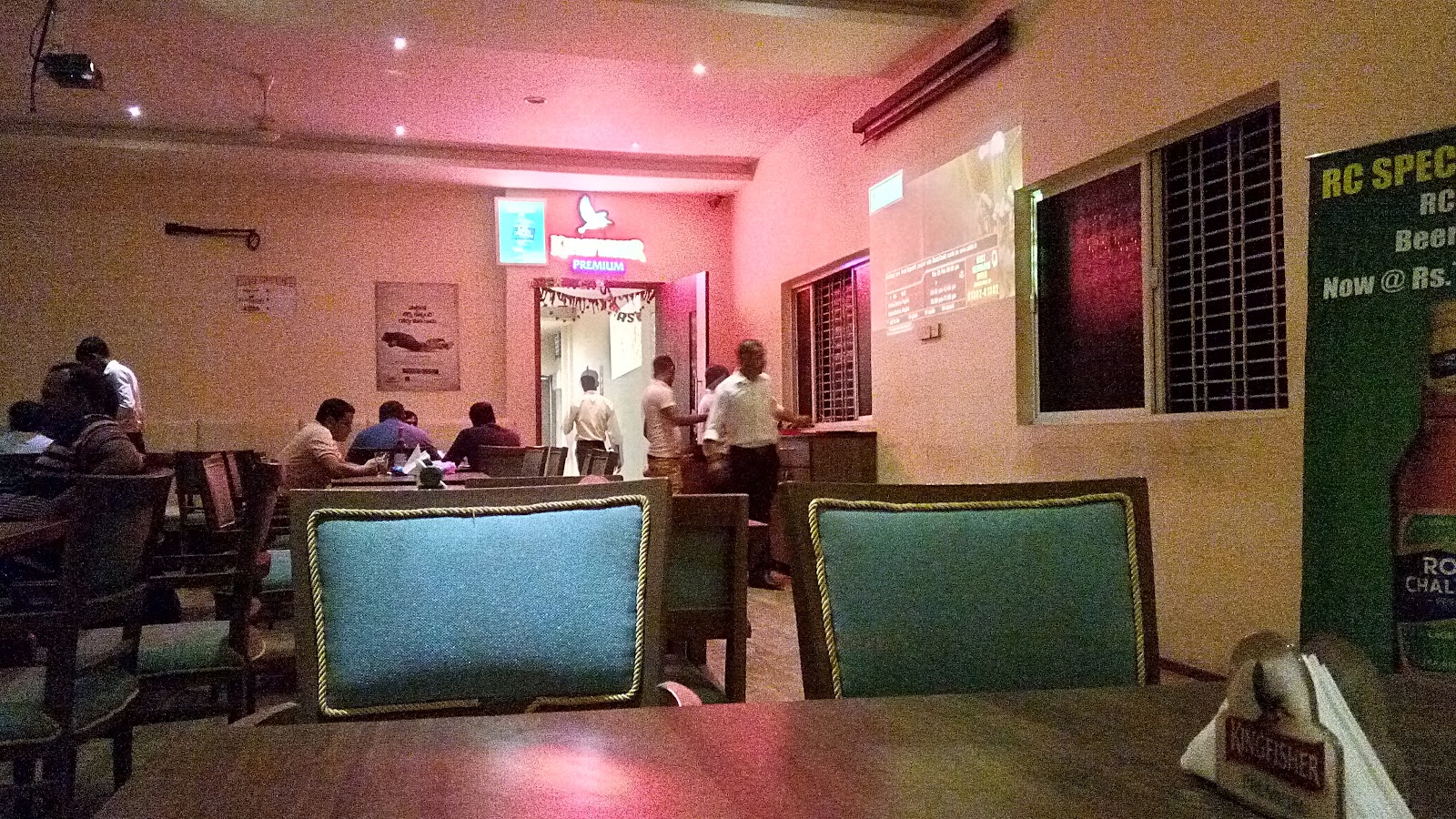 Montys' Bar & Restaurant — Banquet Hall in Hyderabad (on-site parking, in-house decoration, DJ permitted, bar service available)