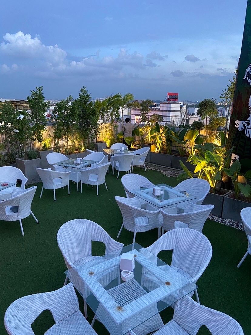 Seasons Restaurant and Bar — Restaurant in Kukatpally, Hyderabad (on-site parking, in-house decoration, DJ permitted, bar service available)