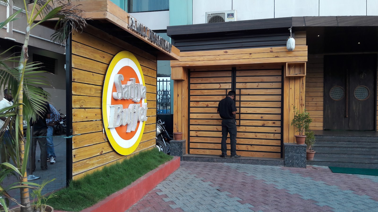 Sathya bar & Family restaurant — Restaurant in Hyderabad (on-site parking, in-house decoration, DJ permitted, bar service available)