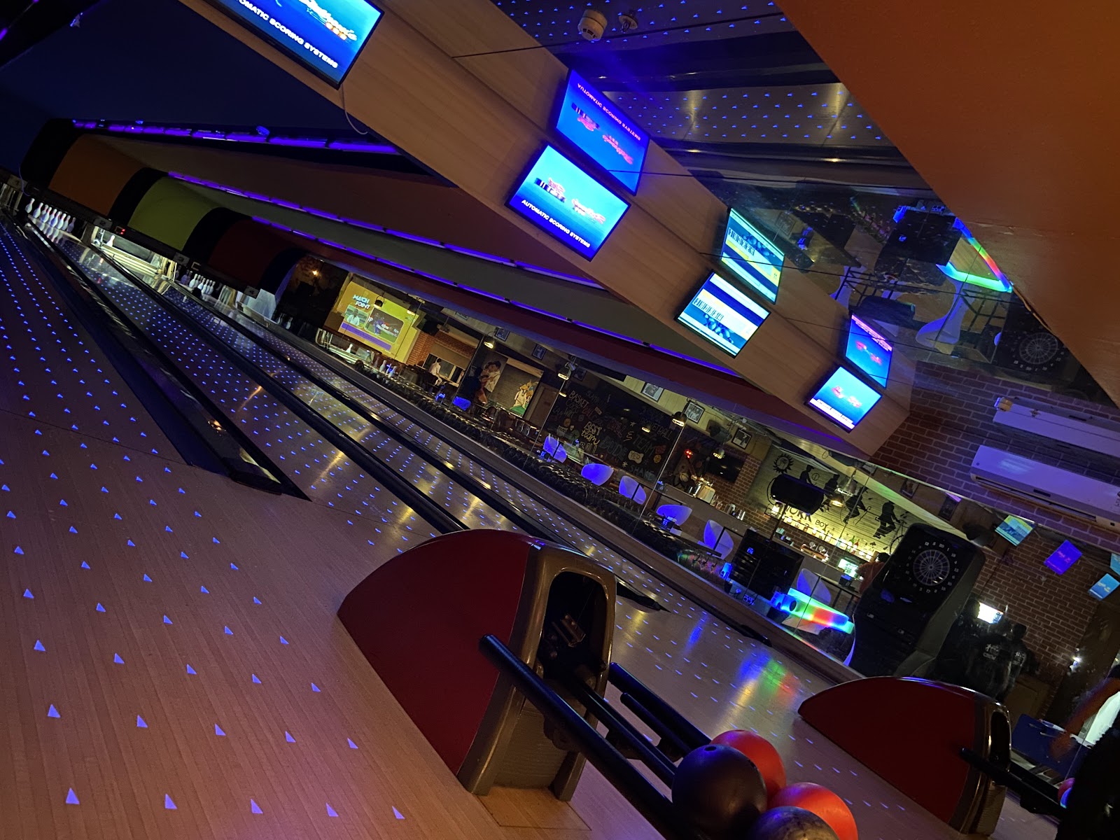 KiiK69 Sports Bar — Pub/Bar in Gachibowli, Hyderabad (on-site parking, in-house decoration, DJ permitted, bar service available) — photo 4