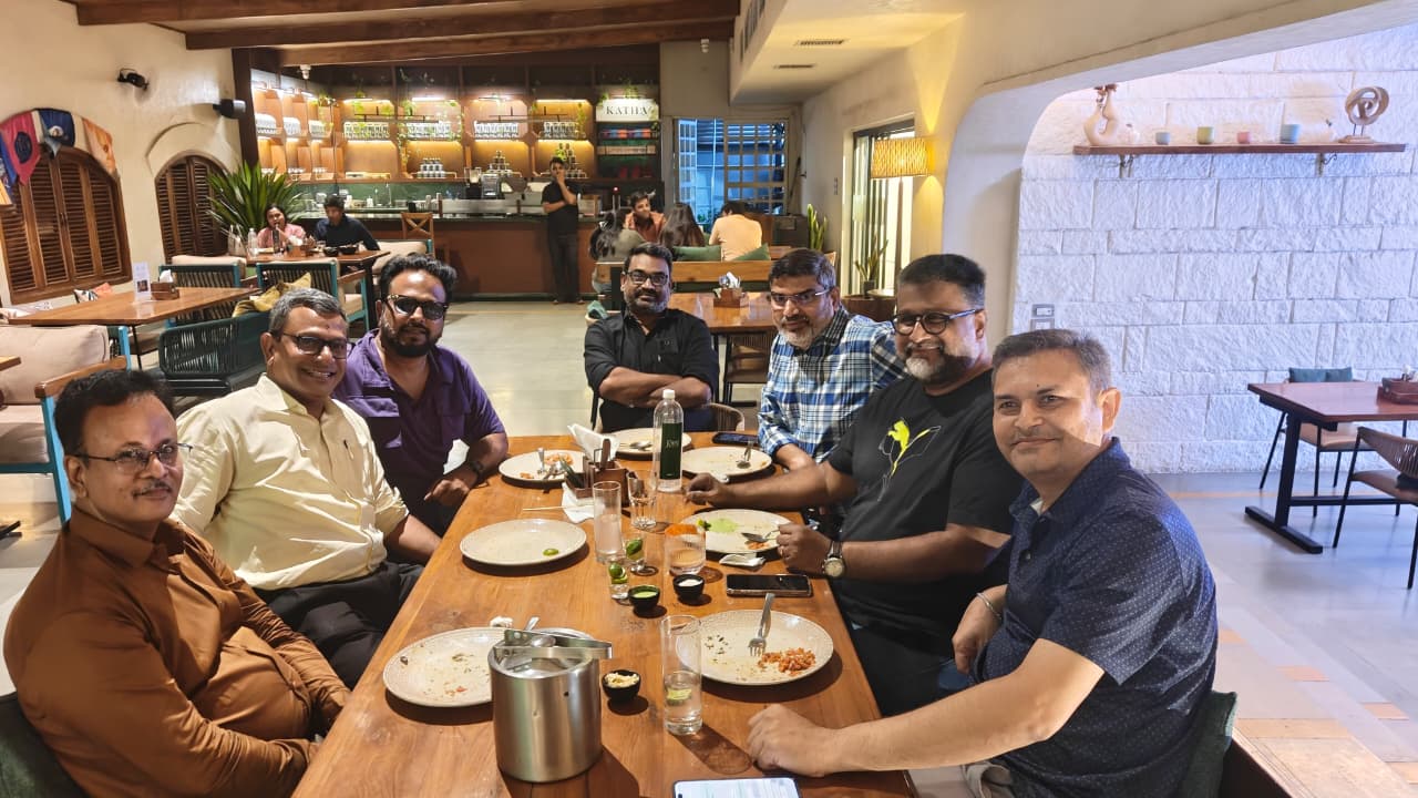 THE JOINT - Bar Cafe — Restaurant in Banjara Hills, Hyderabad (on-site parking, in-house decoration, DJ permitted, bar service available)