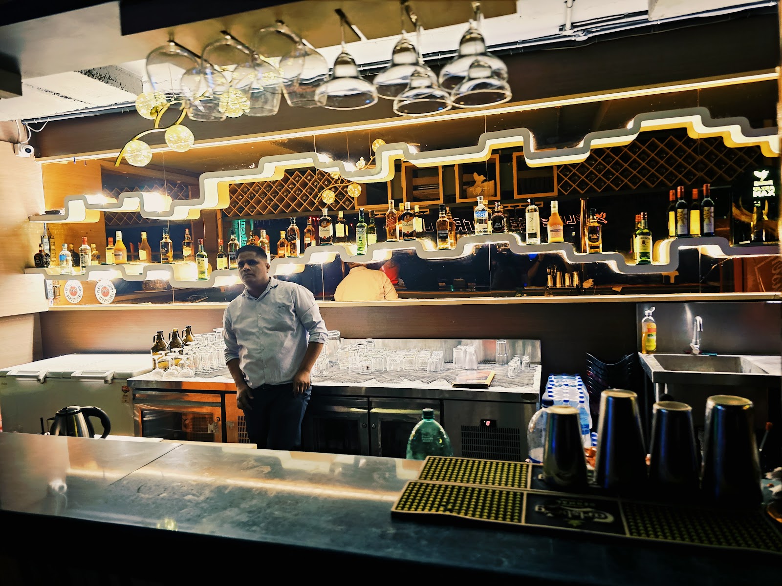 Pause - Lounge Bar & NightClub — Pub/Bar in Hi Tech City, Hyderabad (on-site parking, in-house decoration, DJ permitted, bar service available) — photo 4