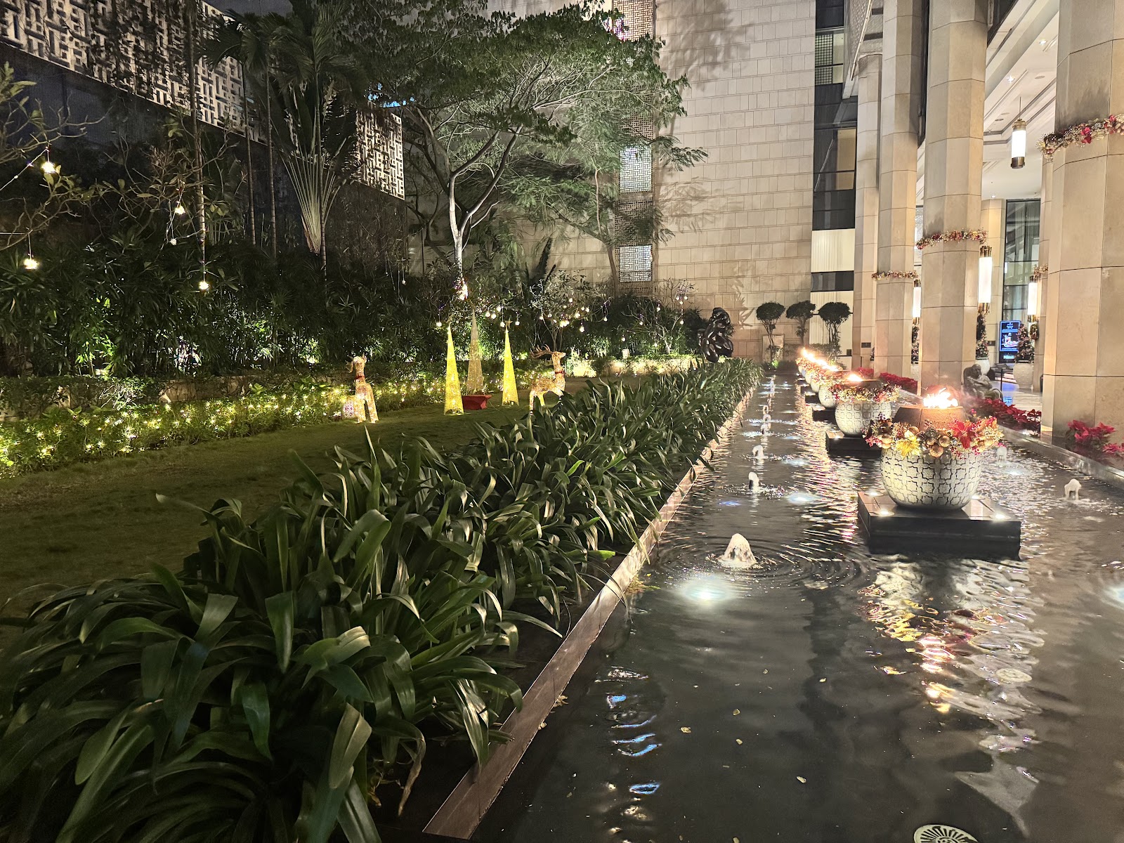 The Market — Banquet Hall in Ashok Nagar, Bangalore (on-site parking, in-house decoration, DJ permitted, bar service available) — photo 4