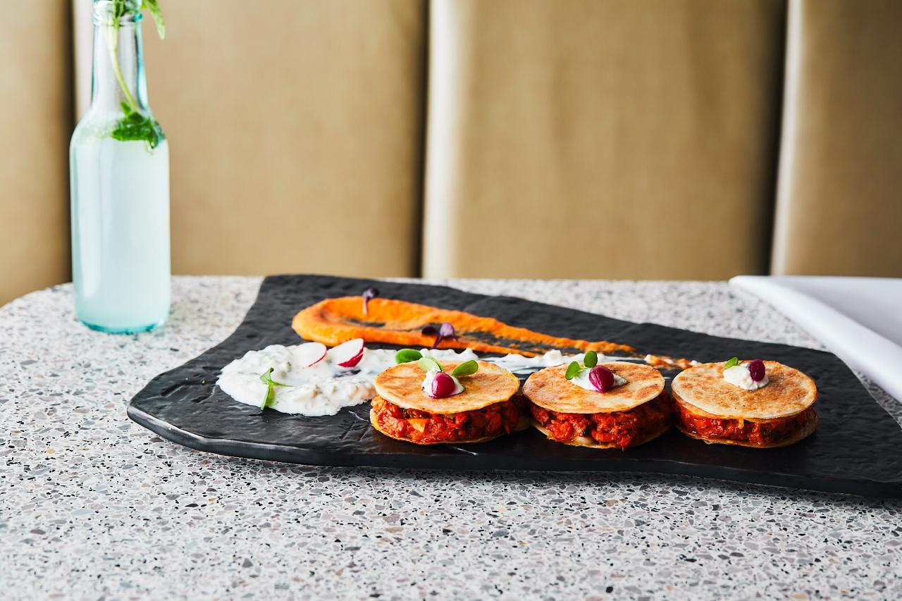 Farzi Cafe Hyderabad — Restaurant in Jubilee Hills, Hyderabad (on-site parking, in-house decoration, DJ permitted, bar service available) — photo 2