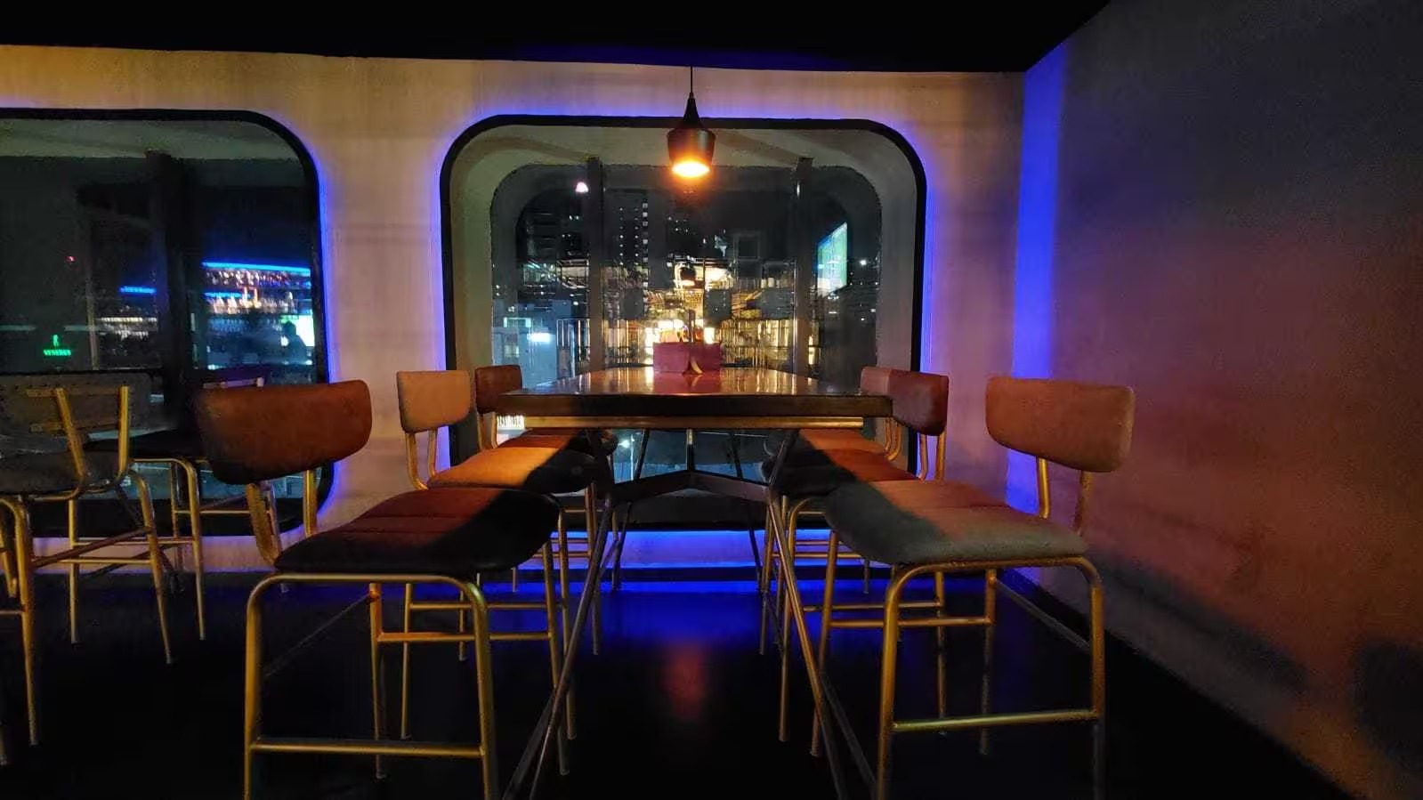 Raise The Bar — Pub/Bar in Manikonda, Hyderabad (on-site parking, in-house decoration, DJ permitted, bar service available) — photo 3