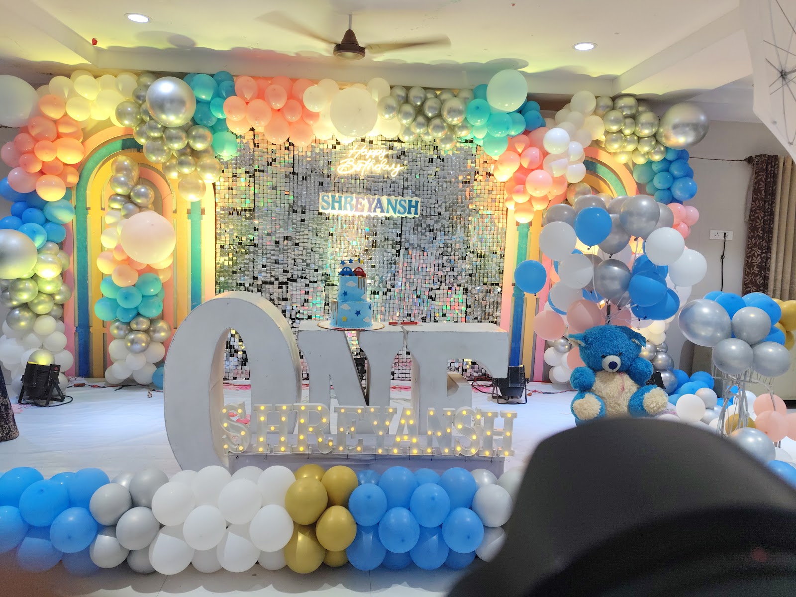 S V Banquet Halls — Banquet Hall in Mansoorabad, Hyderabad (on-site parking, in-house decoration, bar service available, 300–450 guest capacity) — photo 3