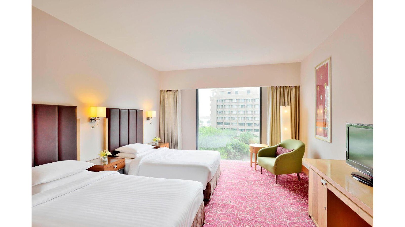 Courtyard By Marriott Hyderabad — Banquet Hall in Tank Bund, Hyderabad (on-site parking, in-house decoration, outside catering allowed, bar service available) — photo 2