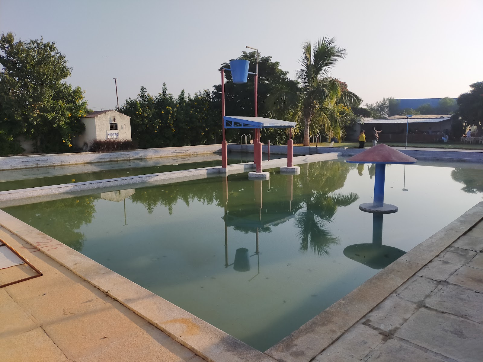 D Lake View Resort — Resort in Aziz Nagar, Hyderabad (on-site parking, in-house decoration, bar service available, 200–300 guest capacity) — photo 3