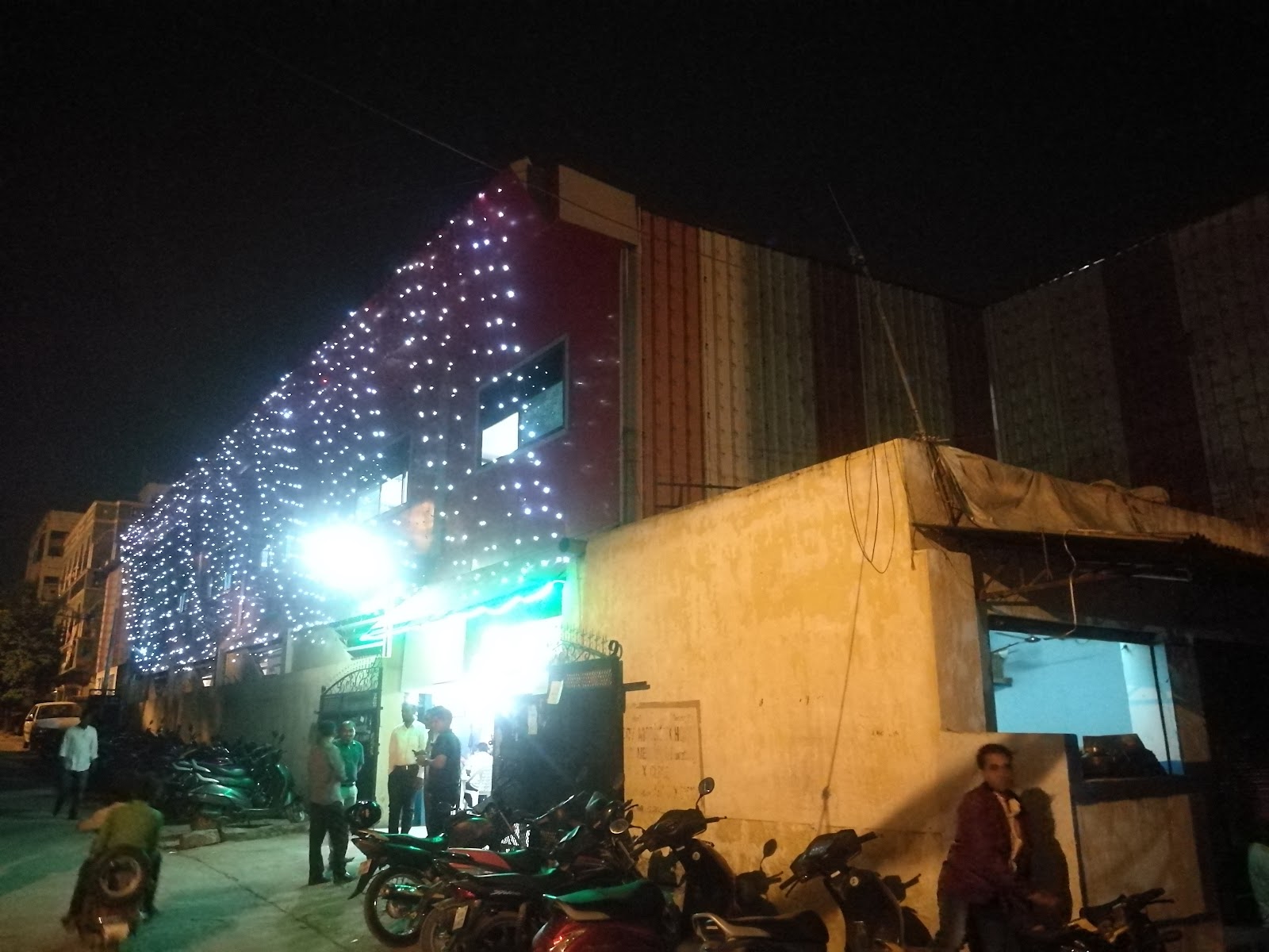 Mj Function Hall — Banquet Hall in Borabanda, Hyderabad (on-site parking, in-house decoration, DJ permitted, bar service available) — photo 4