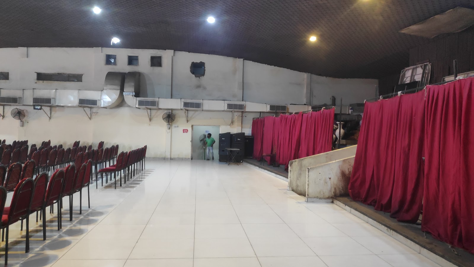 Shalimar Garden Function Hall — Banquet Hall in Koti, Hyderabad (on-site parking, in-house decoration, DJ permitted, bar service available) — photo 2