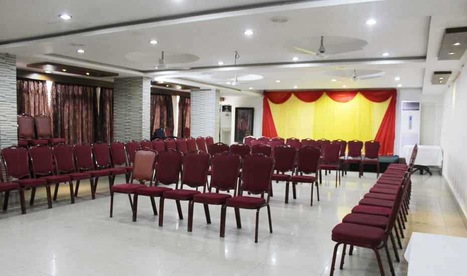 Hotel Siddhartha — Banquet Hall in Koti, Hyderabad (on-site parking, in-house decoration, outside catering allowed, bar service available) — photo 4