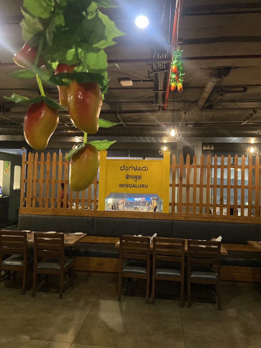 ISIRI Resto Bar — Pub/Bar in Marathahalli, Bangalore (on-site parking, in-house decoration, DJ permitted, bar service available) — photo 2