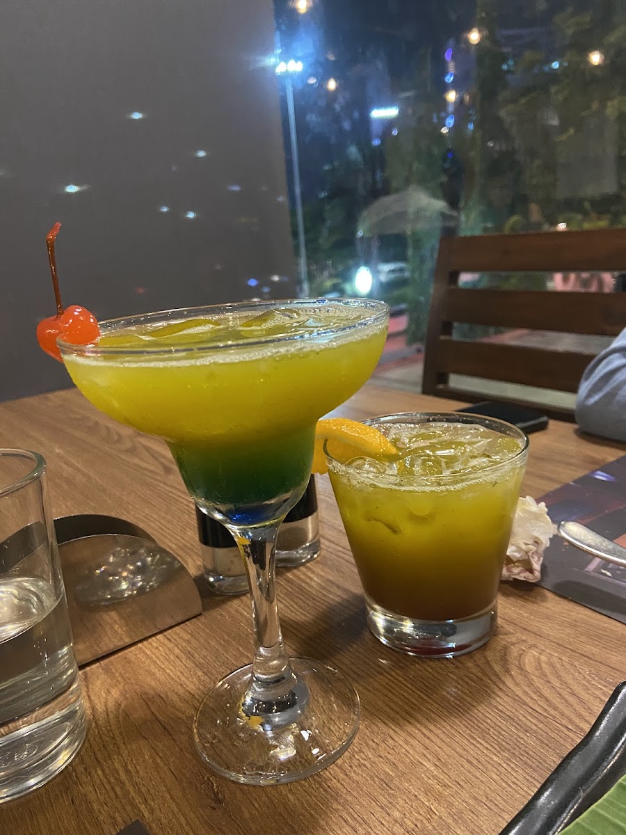 ISIRI Resto Bar — Pub/Bar in Marathahalli, Bangalore (on-site parking, in-house decoration, DJ permitted, bar service available) — photo 4