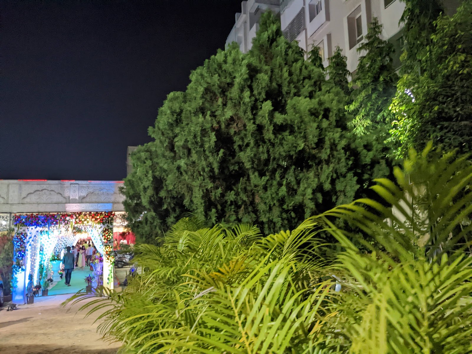 Savera Function Palace — Banquet Hall in Yousufguda, Hyderabad (on-site parking, in-house decoration, DJ permitted, bar service available) — photo 2