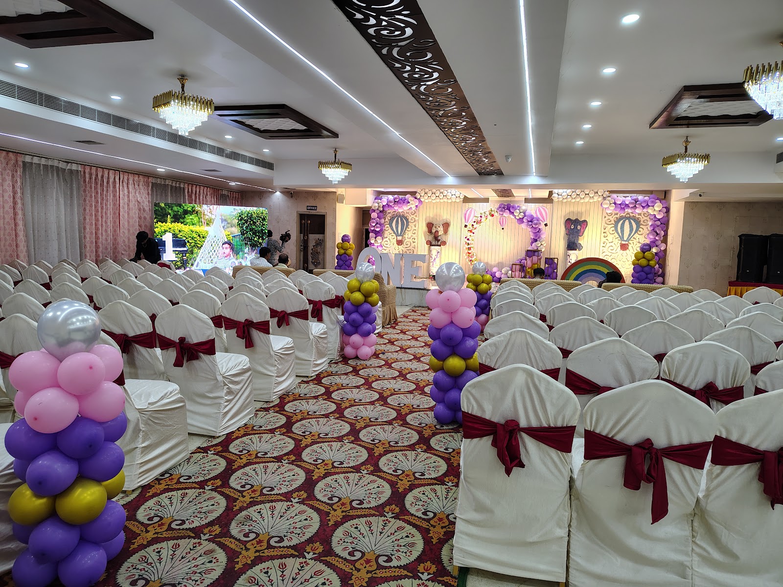 Jsn A/c Banquet Hall — Banquet Hall in Hyderabad (on-site parking, in-house decoration, bar service available, 200–300 guest capacity)
