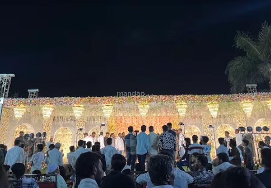 Sri Maharaja Gardens — Banquet Hall in Gajularamaram, Hyderabad (on-site parking, in-house decoration, DJ permitted, bar service available) — photo 2