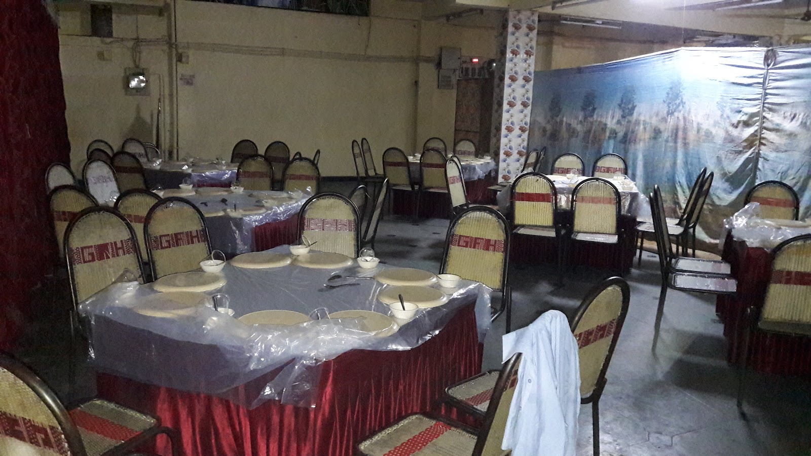 Aghai Function Plaza — Banquet Hall in Yakutpura, Hyderabad (on-site parking, in-house decoration, DJ permitted, bar service available) — photo 3