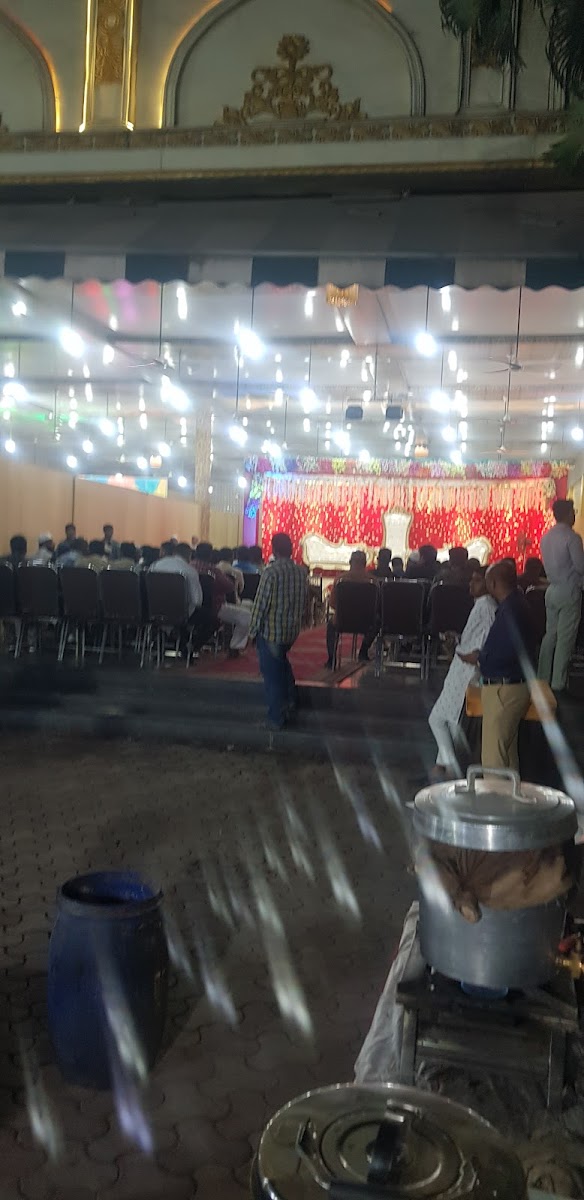Savera Function Hall — Banquet Hall in Bahadurpura, Hyderabad (on-site parking, in-house decoration, DJ permitted, bar service available) — photo 4